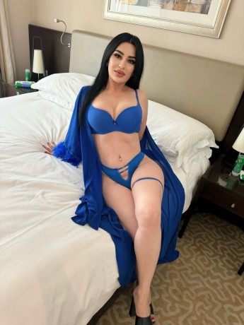 mimi-tunisian-escort-in-dubai-big-4